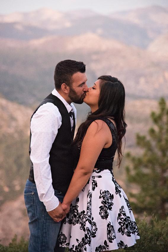 Edman & Stephanie - Yosemite Engagement Session
